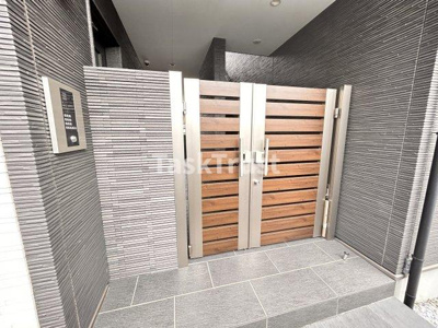 【エントランス】 | REVITA KYOBASHI