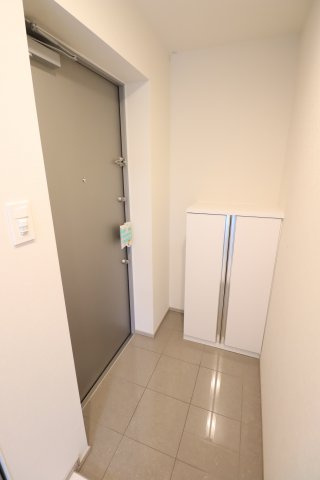 GENOVIA椎名町の玄関