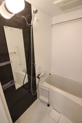 GENOVIA椎名町の浴室