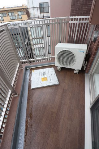 GENOVIA椎名町のバルコニー