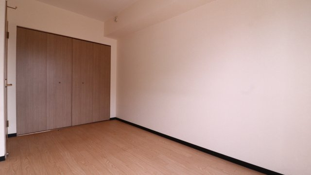 マッティーナ神戸弐番館の洋室