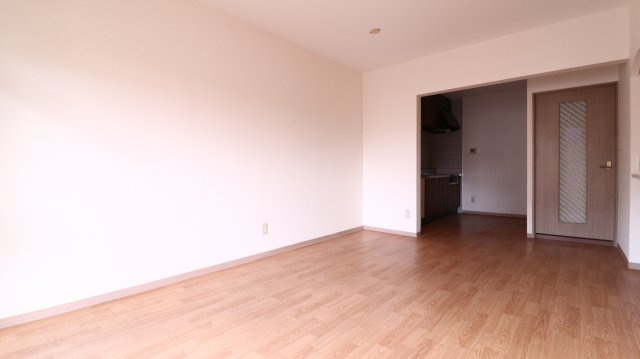 マッティーナ神戸弐番館の居間・リビング