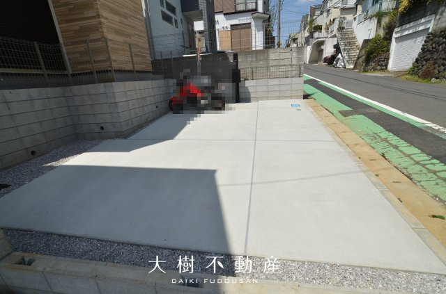 【駐車場】 | 座間市立野台3丁目  新築戸建て　全２棟　【仲介手数料無料】
