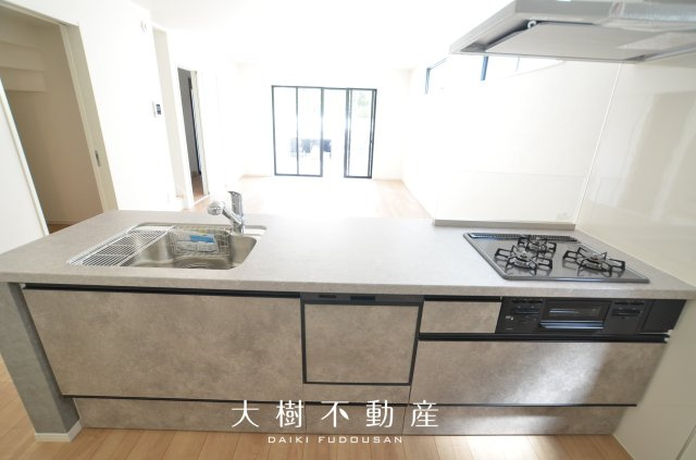 【キッチン】 | 座間市立野台3丁目  新築戸建て　全２棟　【仲介手数料無料】