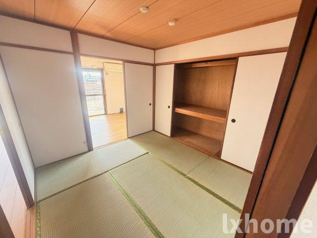 玉木ビル平田台の和室