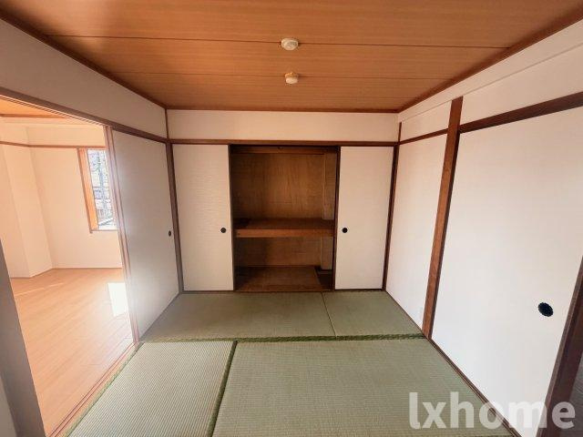 玉木ビル平田台の和室
