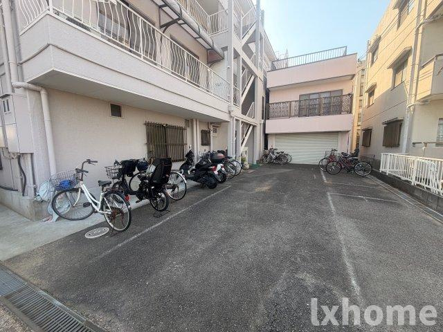 玉木ビル平田台のエントランス