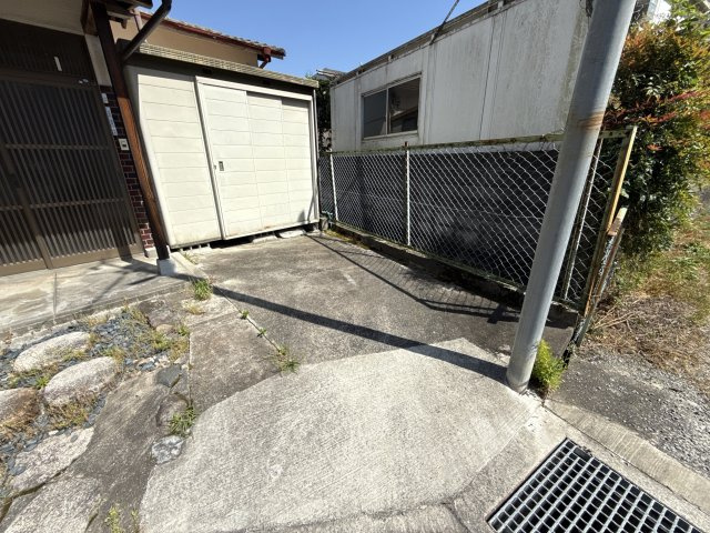 夢前町前之庄戸建の駐車場