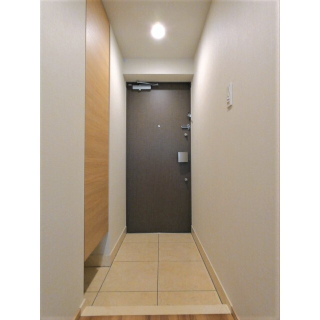 ディームス初台Ⅰの玄関