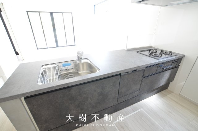 【キッチン】 | 座間市立野台3丁目  新築戸建て　全２棟　【仲介手数料無料】