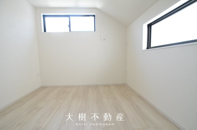 【洋室】 | 座間市立野台3丁目  新築戸建て　全２棟　【仲介手数料無料】 | 2階　洋室3（5.2帖）