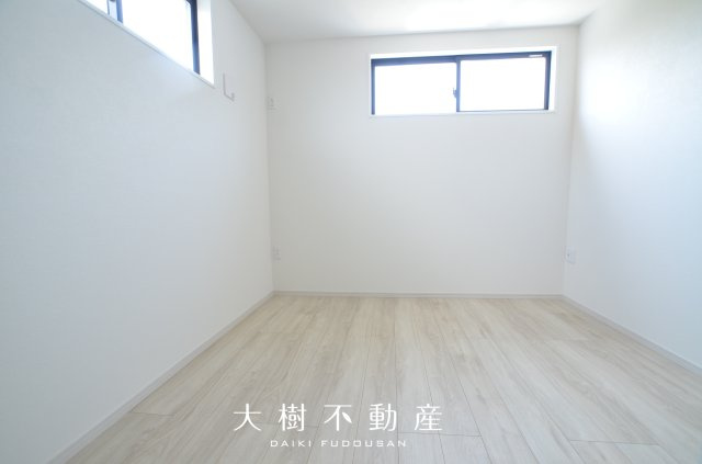 【洋室】 | 座間市立野台3丁目  新築戸建て　全２棟　【仲介手数料無料】 | 2階　洋室4（5.2帖）