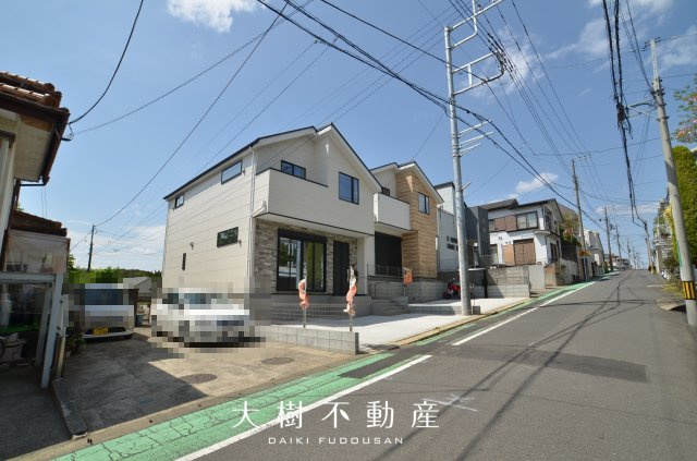 【前面道路含む現地写真】 | 座間市立野台3丁目  新築戸建て　全２棟　【仲介手数料無料】