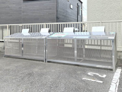 【駐車場】 | シャーメゾン洛陽A