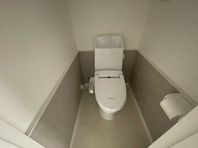 山の街サンクレバB棟のトイレ