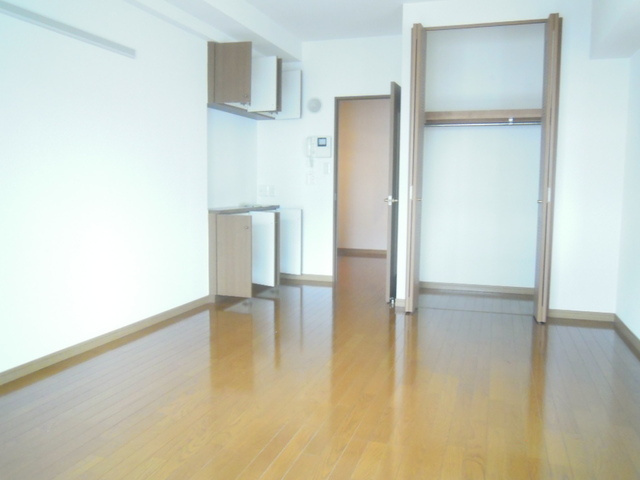 ニューキャピタルビルの居間・リビング