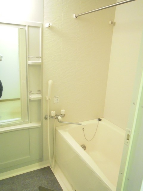 ニューキャピタルビルの浴室