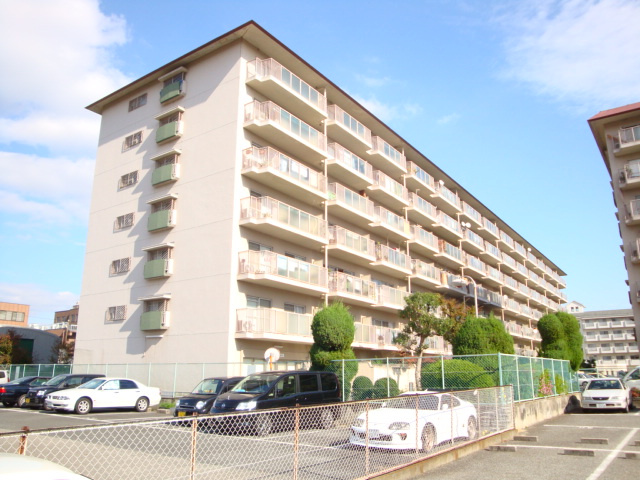 ローレルハイツ宝塚の外観