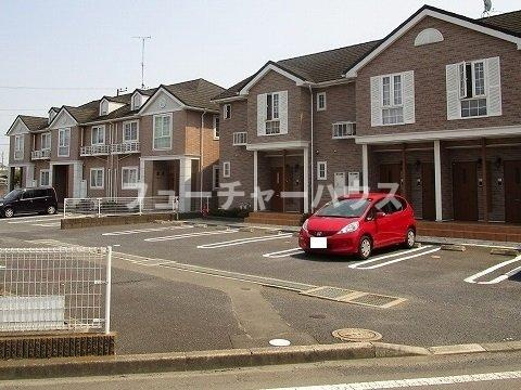 プロムナードⅢの駐車場
