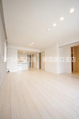 【居間・リビング】 | ヴィアソーレイツキ | 同物件他号室参考写真