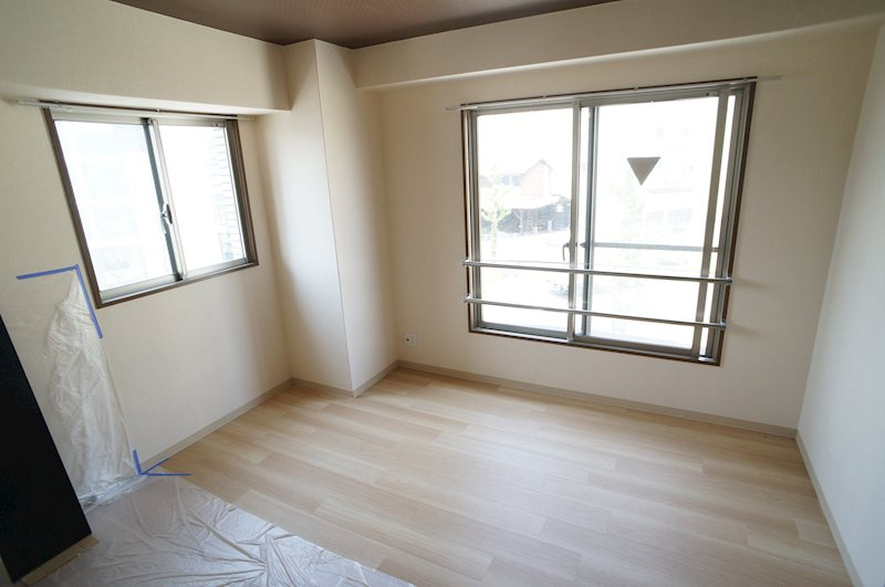 プルーリオン上桂の洋室