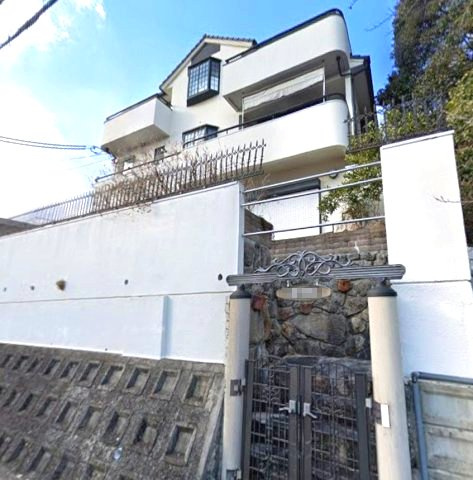 宝塚市中山台1丁目