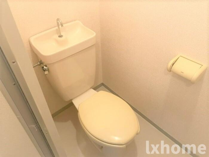 サンファミール　Ｂのトイレ|落ち着いたトイレです