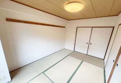 【和室】 | グリーンエクエル甲子園 | 畳表替、襖貼替済の4.5帖と6帖の和室。新しいイグサの香りに癒されます