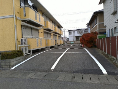 【駐車場】 | ガーデンハイツ | 駐車場