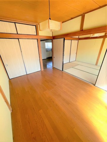 井戸沼アパートの洋室