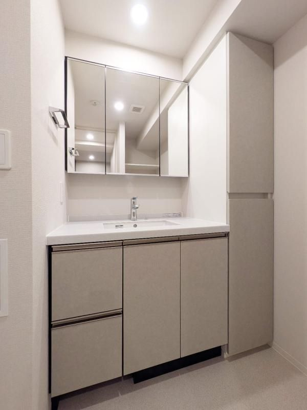 クレストコート世田谷松原の独立洗面台