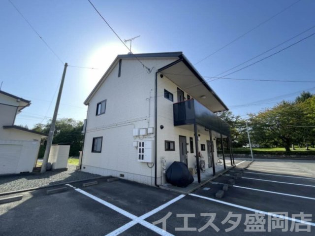 パレス・アザレアＤの駐車場