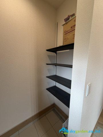 平塚市南原2丁目　新築戸建　全6棟3号棟の玄関