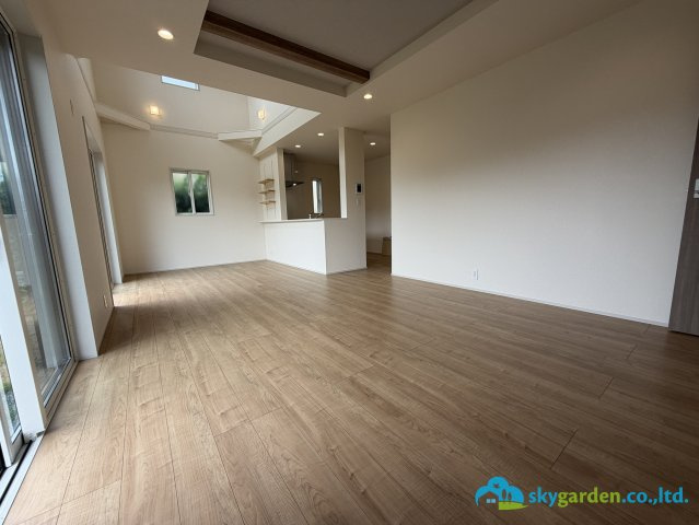 平塚市南原2丁目　新築戸建　全6棟3号棟の居間・リビング