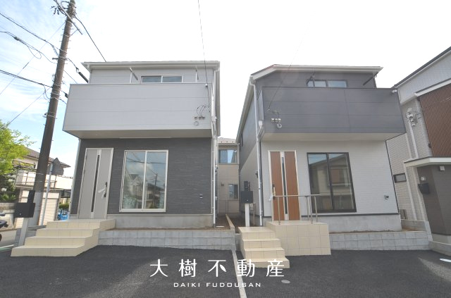 【外観】 | 綾瀬市小園南２丁目 新築戸建て　全2棟【仲介手数料無料】 | 宅地建物取引士による不動産のご説明・現地のご案内、住宅金融普及協会住宅ローンアドバイザーが住宅ローンのアドバイスから融資実行までのお手伝いをしっかりサポートします♪
