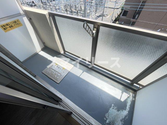 ペルレシュロスＰａｒｔⅧ のバルコニー