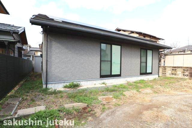 長作台２丁目　中古戸建の外観|長作台２丁目　2016年建築　平屋建　土地約51坪付き　シャッタ―付バイクガレージ