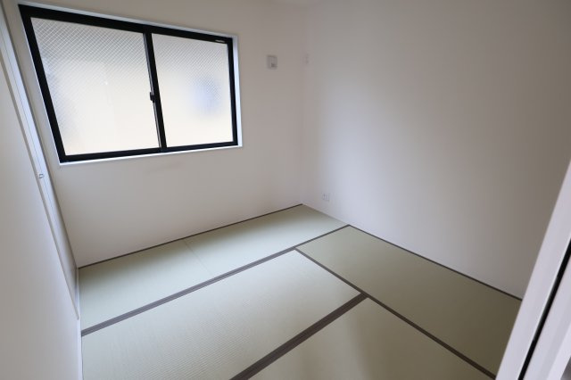 《仲介手数料無料》西区大字土屋72-11新築一戸建てリーブルガーデンの和室|1階 4.5帖