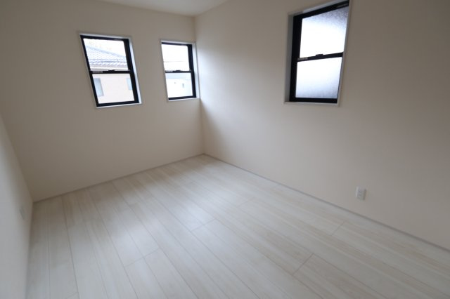 《仲介手数料無料》西区大字土屋72-11新築一戸建てリーブルガーデン|2階 6.5帖