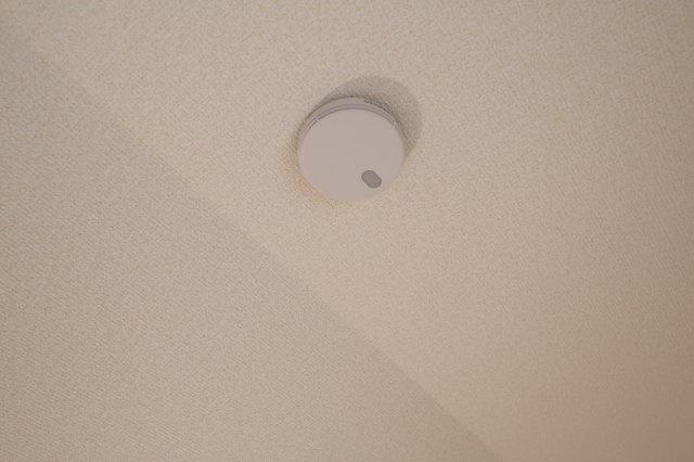 《仲介手数料無料》西区大字土屋72-11新築一戸建てリーブルガーデンのその他|火災報知器が各お部屋や廊下などに付いています。
