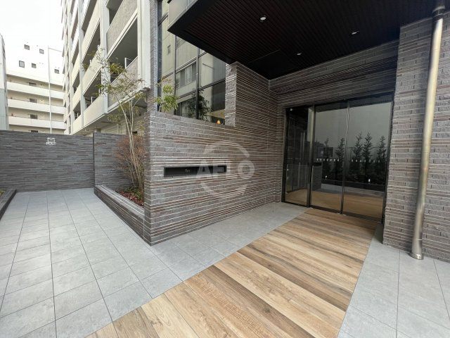 Quintet NAMBAのエントランス|Quintet NAMBA　エントランス