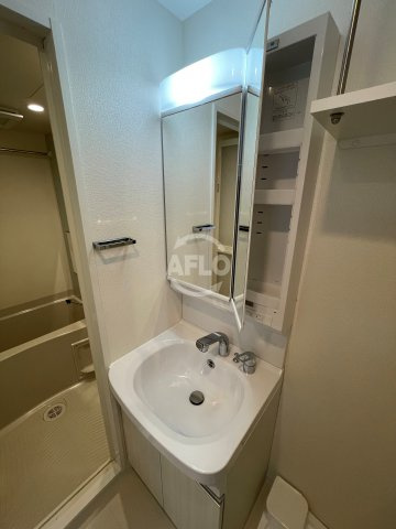 Quintet NAMBAの独立洗面台|Quintet NAMBA　独立洗面台