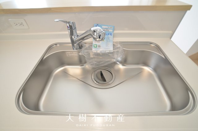 【キッチン】 | 綾瀬市小園南２丁目 新築戸建て　全2棟【仲介手数料無料】