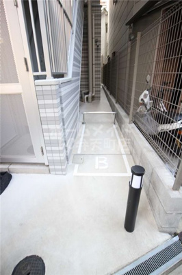 【その他】 | セオリー大阪ベイシティ | バイク置き場です