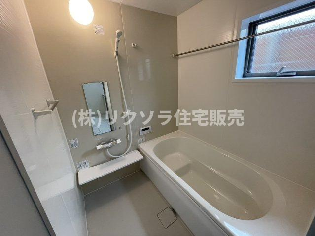 高柳7丁目　新築一戸建ての浴室|浴室乾燥機付き
■物件内覧・資金計画相談・住宅ローン相談、リフォーム相談、お問合せ受付中■
※当日・翌日のご内覧、ご相談はお電話でのお問合せがスムーズです！
