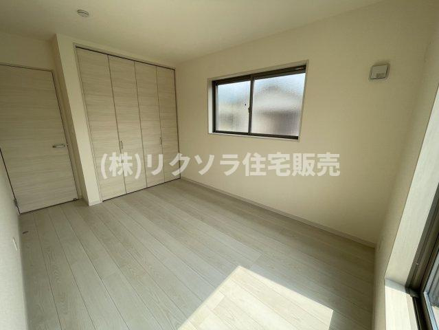 高柳7丁目　新築一戸建ての洋室|洋室6.2帖
■物件内覧・資金計画相談・住宅ローン相談、リフォーム相談、お問合せ受付中■
※当日・翌日のご内覧、ご相談はお電話でのお問合せがスムーズです！
