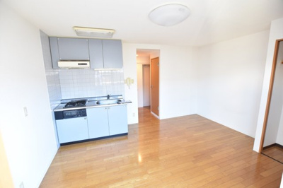 【キッチン】 | ラ・ルーヌ | コンパクトなキッチンで掃除もラクラク