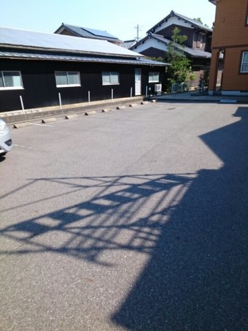 プリマヴェーラⅠの駐車場