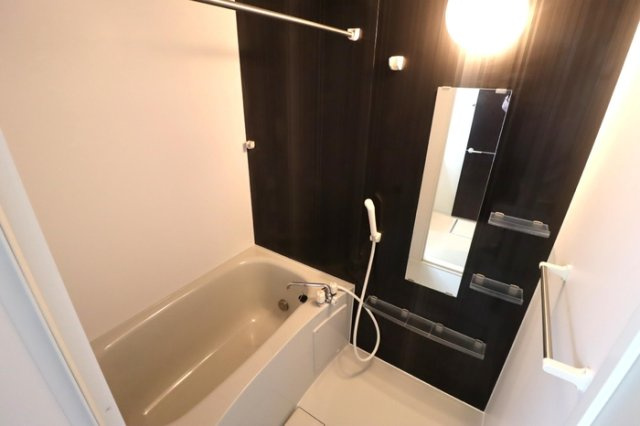 ソル・セレッソⅡの浴室