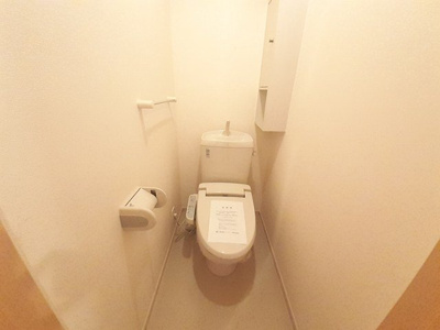 【トイレ】 | ソレイユ伊川Ⅱ | コンパクトで使いやすいトイレです